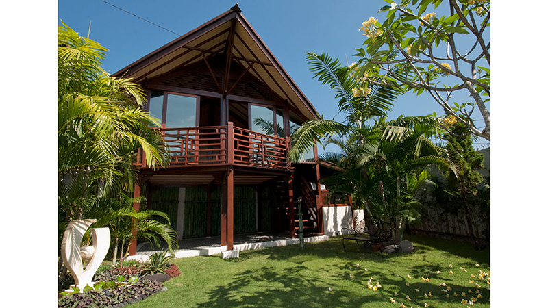 Garden Bungalow